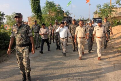 Deputy Commissioner and Superintendent of Police conducted a flag march in Dumraon and inspected the puja pandal