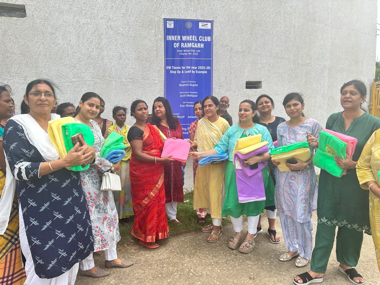 Inner Wheel Club of Ramgarh distributed mosquito nets and bleaching powder among needy families