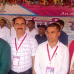 Jharkhand 2 teachers Bokaro delegation took part in the Employees Resolution Mahasammelan