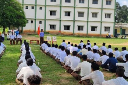 Path Sanchalan in Vishnugarh volunteers gave the message of discipline