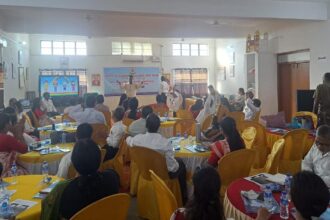 Teachers learnt new teaching methods in a workshop organised at DAV Public School Barahi