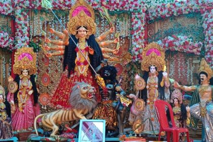 The opening of the idol of Maa Durga in Barhi a confluence of devotion and enthusiasm was seen