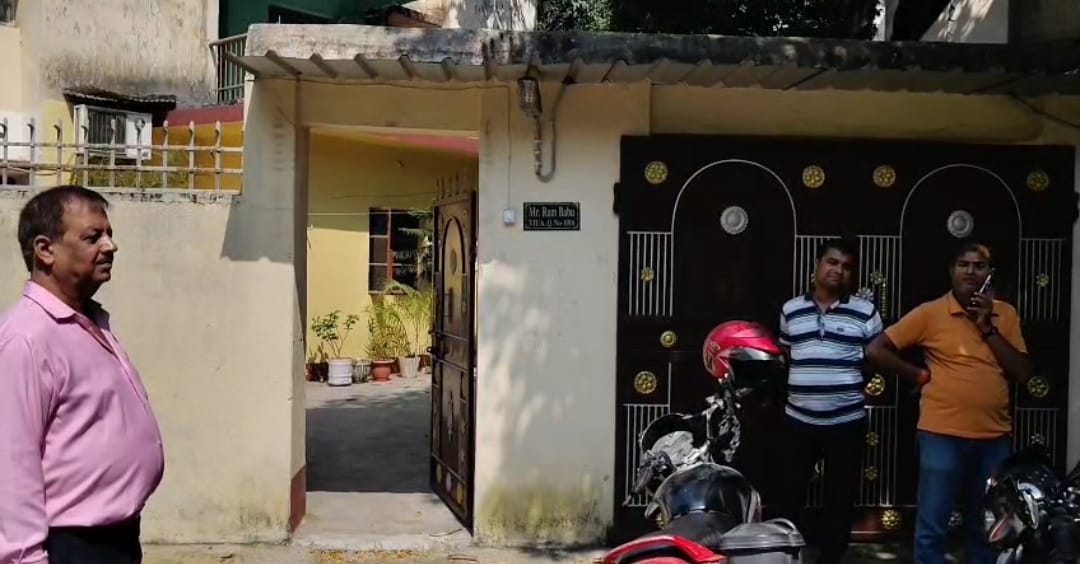 0b499619 43a0 42e6 aeb1 aad62047e412A locked house in Sector 12A Bokaro was targeted and property worth lakhs was stolen