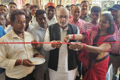 0e4e7e8b e5f6 4bfb bdd8 45e7ddc1e0a3Mayank Automobile Electric Scooty Showroom inaugurated in Goriyakarma