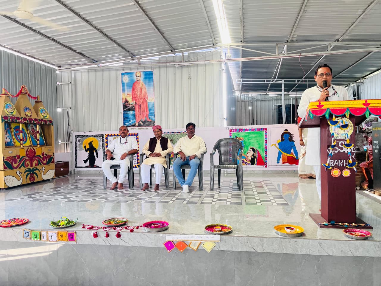 97d3228e ba67 4486 9ea9 a092c44e2ef8Grand art exhibition and decoration competition on Diwali at Bhamashah Saraswati Shishu Vidya Mandir