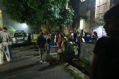 Body of a railway employee recovered from his residence in Railway Colony