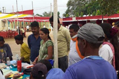 Hazaribagh Dental College and Mission Hospital organised a free health camp at the cowshed during the Gopashtami fair
