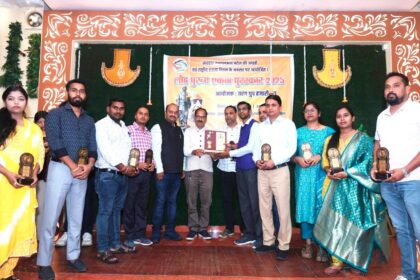 Hazaribagh Youth Wing became an example of selfless service honored by Tarang Group