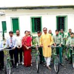 Principal Renu Devi distributed bicycles among 56 students at BRC Barkatha