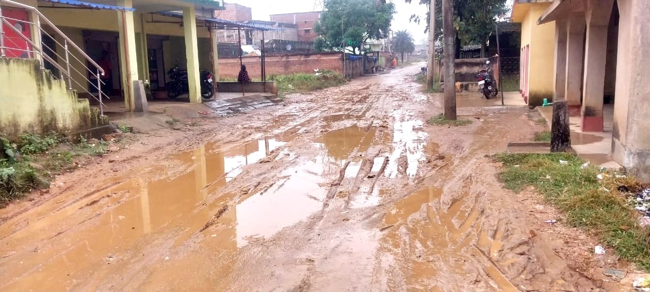 The condition of the main road connecting Shiladih Panchayat headquarters has become hellish due to rain