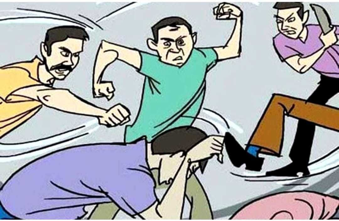 मासिपीडी गांव में हुई मारपीट में एक ही परिवार के तीन लोग घायल. एक रेफर 1 Three members of the same family were injured in a fight in Masipidi village. One was referred