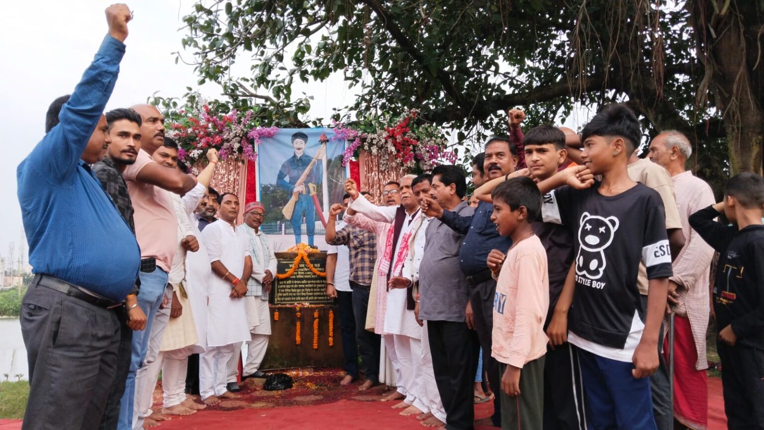 Tribute to the brave martyr of the 1857 revolution Jayamangal Pandey in Khirgaon