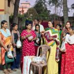 a4eced2f f385 4315 bd1c 99edd916251dBJP leader Babita Jha distributed earthen lamps among women under the Swadeshi campaign