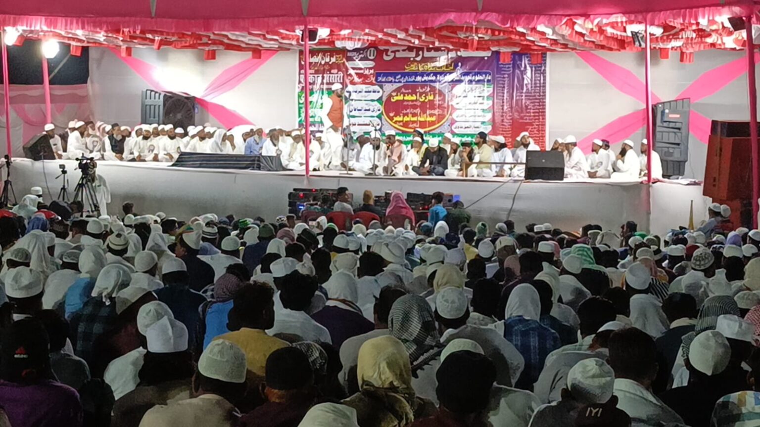 b8afedbb 23f3 46ac ad09 ad7a3ef0dec6The historic Dastarbandi gathering and Islah e Muashaara conference concluded in Gokula village of Jamtara