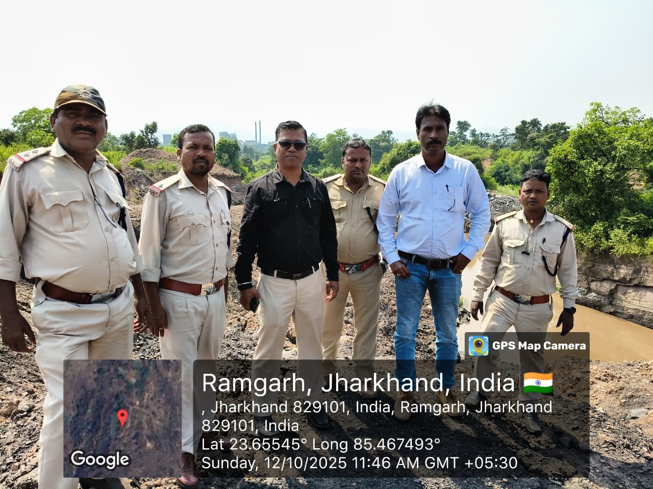 सीसीएल अरगड्डा क्षेत्र के सुरक्षा विभाग द्वारा अवैध खनन स्थलों का निरिक्षण किया गया। 1 e51bbb32 b949 4482 998c d4862f6d4a20Illegal mining sites were inspected by the security department of CCL Argada area