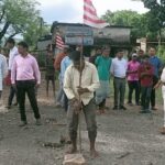 खुदीबेड़ा में सरना झंडा हटाकर सड़क निर्माण कार्य शुरू