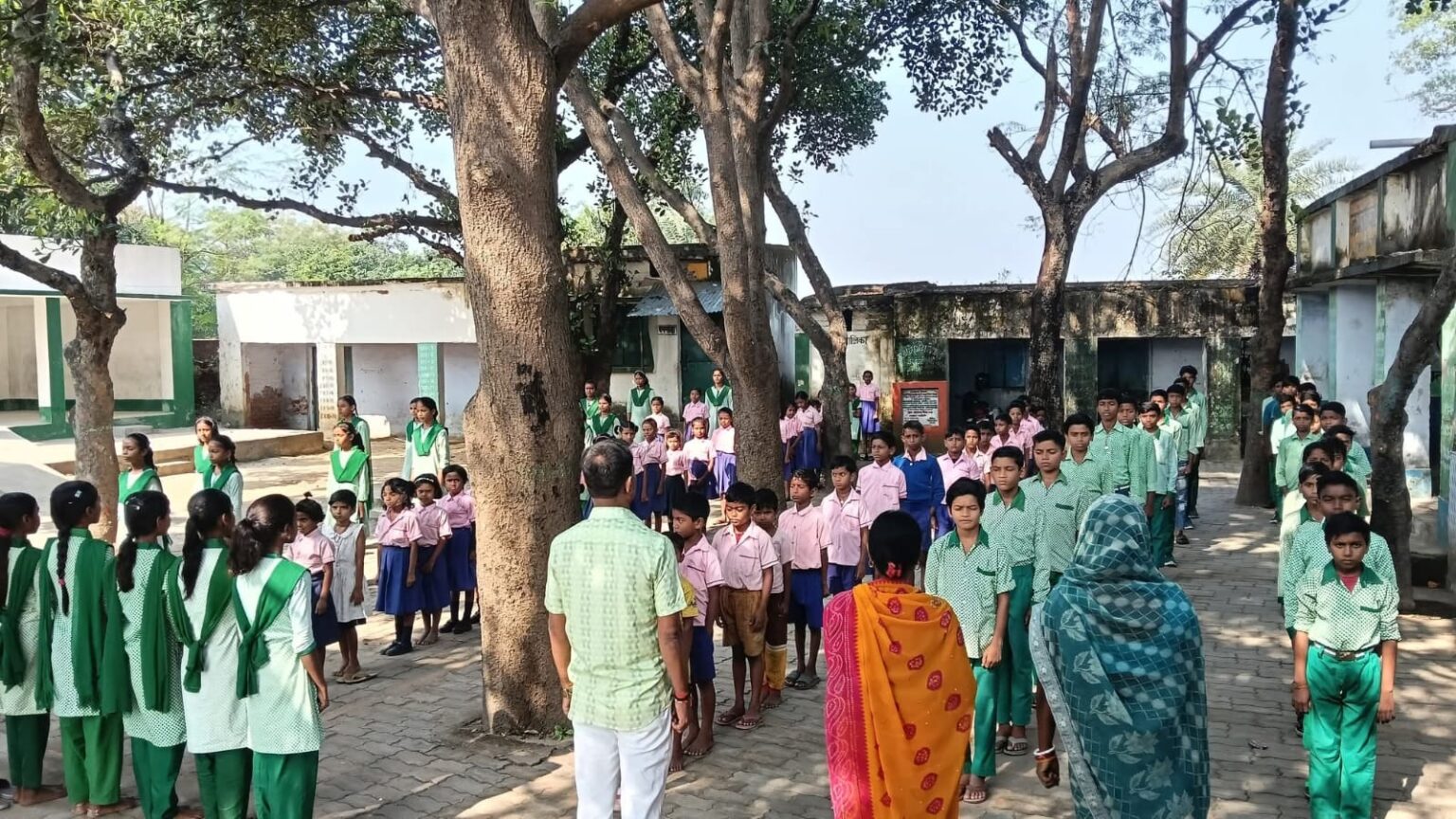 150 years of national song Vande Mataram completed students echoed the voice of patriotism in UMVI Barhamsia
