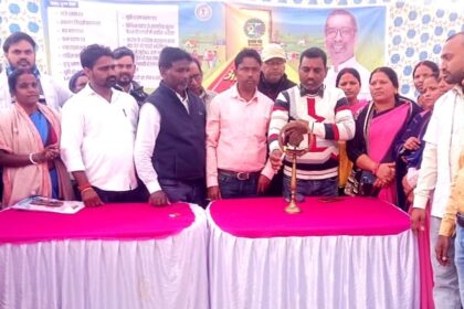 885 applications received 709 executed on the spot at Aapki Sarkar Aapke Dwar camp in Kapka Konharakhurd and Shiladih Panchayats