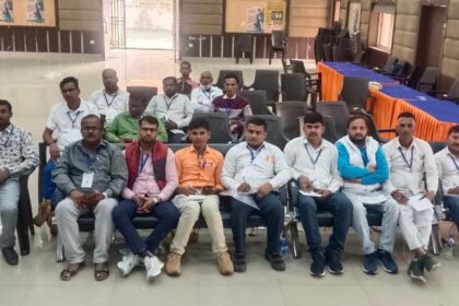 A one day training camp for Digital Panchayat Pragya Kendra operators was organized at Nagar Bhawan Barahi