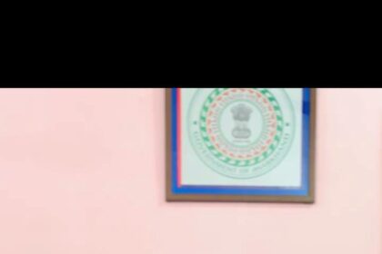 Along with the modernization and change in the society the methods of committing crimes have also modernized Police Station Incharge Ravi Kumar