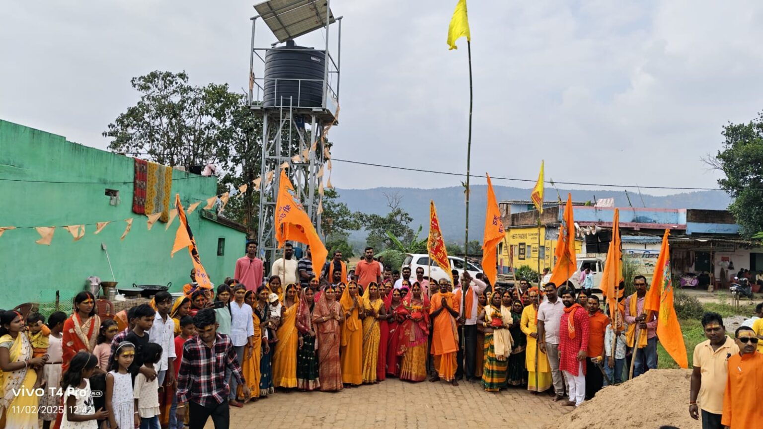 परेवातरी में भव्य शिव हनुमान मंदिर निर्माण को लेकर किया गया भूमि पूजन 1 Bhoomi Pujan was performed for the construction of a grand Shiva Hanuman temple in Parevatri