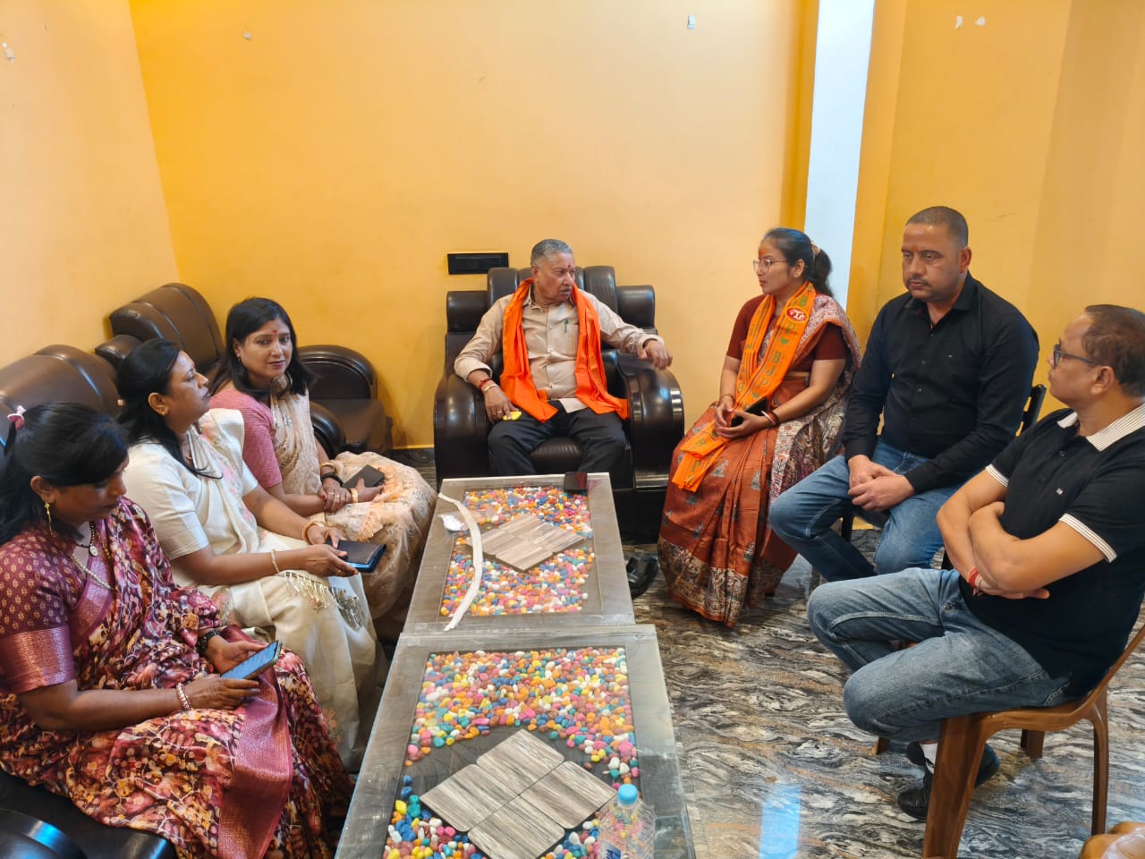 Chatra MP Kalicharan Singh held a detailed discussion in Mohania on the strategy to strengthen the organization and ensure the upcoming victory