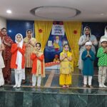 Children of Saluja Gold International School celebrated Guru Nanak Jayanti with great enthusiasm