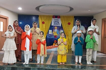 Children of Saluja Gold International School celebrated Guru Nanak Jayanti with great enthusiasm