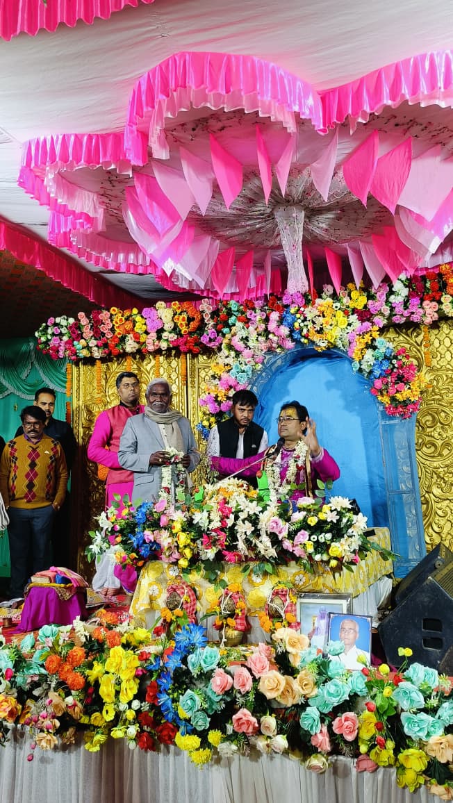 भागवत कथा में भक्ति ,प्रेम, आत्म साक्षात्कार ,जीवन की नीति जैसा गहरा संदेश निहित है: पूर्व मुख्यमंत्री चंपई सोरेन 1 IMG 20251117 WA0024