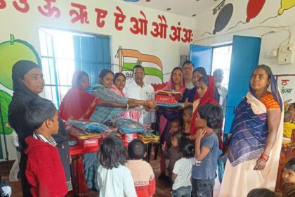 In Dhanwar Panchayat head Rajendra Prasad distributed sweaters in Anganwadi centres