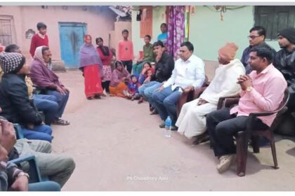 Innocent people are losing their lives due to the terror of wild elephants in Jharkhand and the government is maintaining silence Former MLA Dr Lambodar Mahato