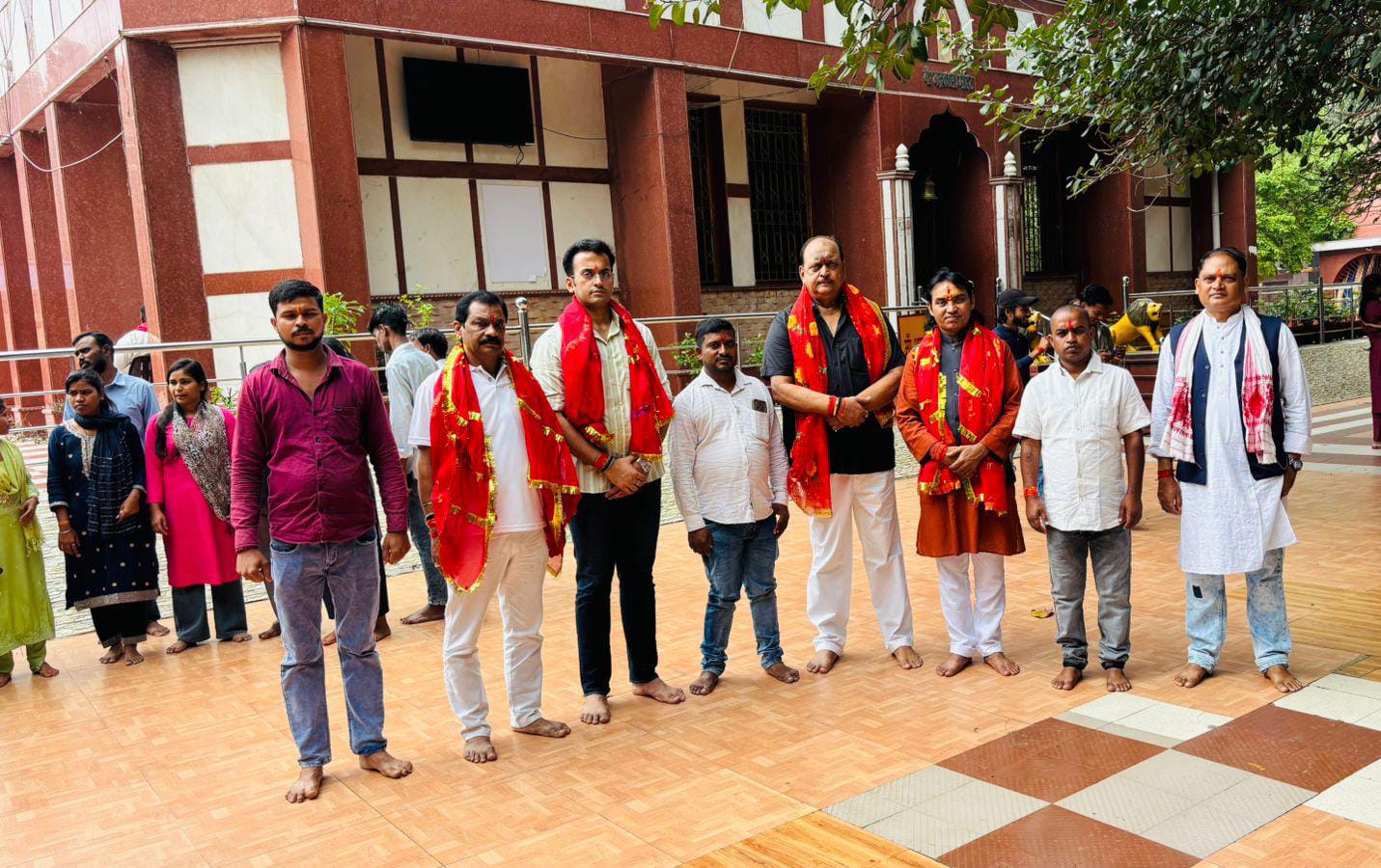 LJP Ram Vilas team led by Ram Kishore Sawant active in Bihar election campaign state president Birendra Pradhan worshiped at Maa Bhadrakali temple