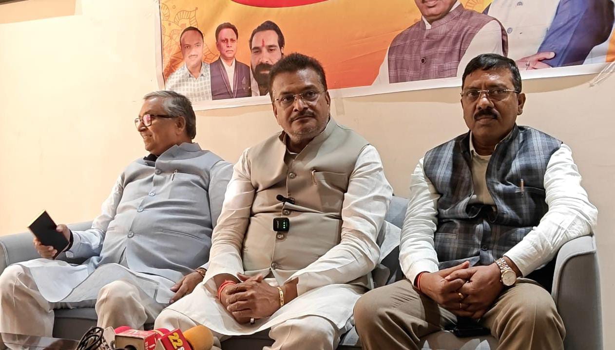 MP Manish Jaiswal held a press conference in Patratu saying that Patratu will bring a new revolution in the energy sector in Jharkhand.vvvvvv