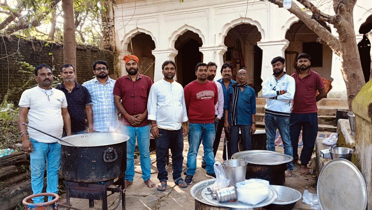 Mahaprasad distributed at Chhota Akhara on Kartik Purnima temple complex enlivened by youth initiative