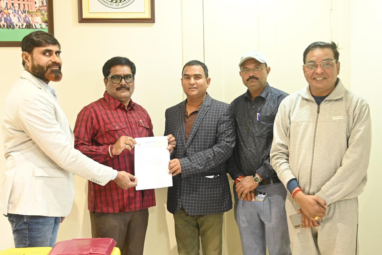 National OBC Officers and Employees Front officials met Minister Yogendra Prasad