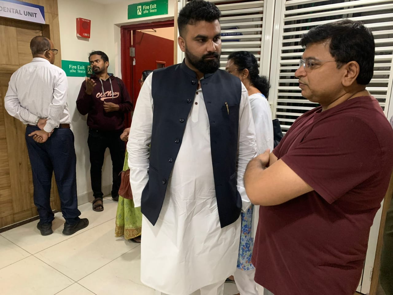 Om Shankar Gupta met businessman Radheshyam Sahu who was injured in the Jackfruit Mod firing incident