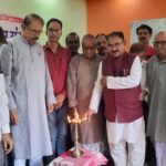 On November 9 at 3 pm a symbolic protest will be held by the Civil Rights Forum at the gate of Bokaro Airport to get it started immediately