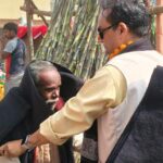 On the auspicious occasion of Kartik Purnima S L Gupta Trust has been distributing blankets to the needy at Narsingh Sthan for the last 25 years