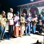 On the occasion of flag hoisting in Ayodhya devotees visited Barkanngaon village and performed grand Mangala Aarti