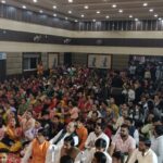Shyams hymns echoed in Barhi Nagar Bhawan Shri Shyam come to my shelter. a sea of ​​devotion surged in the festival