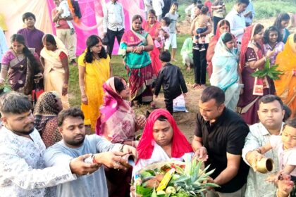 The Etwari Chhath festival concluded with offerings to Lord Bhaskar