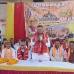 The first batch of the MP Teerth Darshan Maha Abhiyan left from Hudhudu located in Ward No. 34 and 35 of Hazaribagh city area