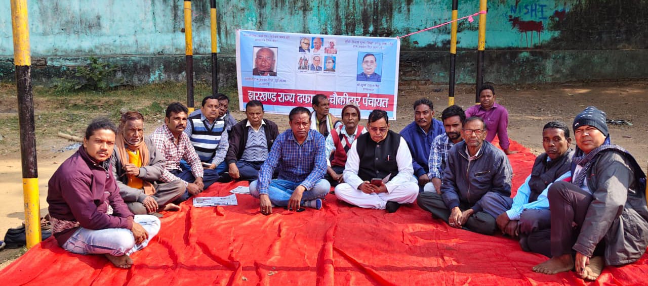 सरकारी आदेशानुसार ड्यूटी नहीं कराते जामताड़ा के थानेदार 1 v