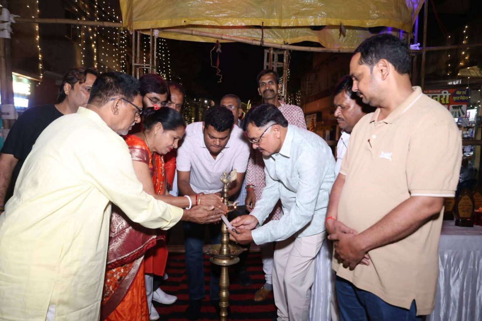 Bada Bazar Durga Puja Mahasabha secured second place and was awarded a prize money of Rs 20000