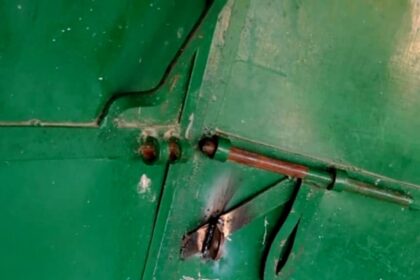 Breaking the lock of the upgraded high school Jhurjhuri the theft of documents including Rs 14000 cash