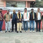 Dozens of Congress workers from Hazaribagh left for Delhi in the Constitution Bachao Rally led by former Congress candidate Dr RC Mehta