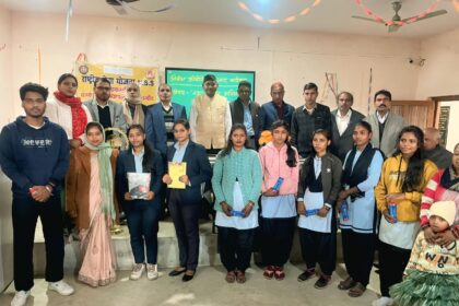 Essay competition on drug de addiction and witch hunting practices was organised at Karnapura College Barkagaon