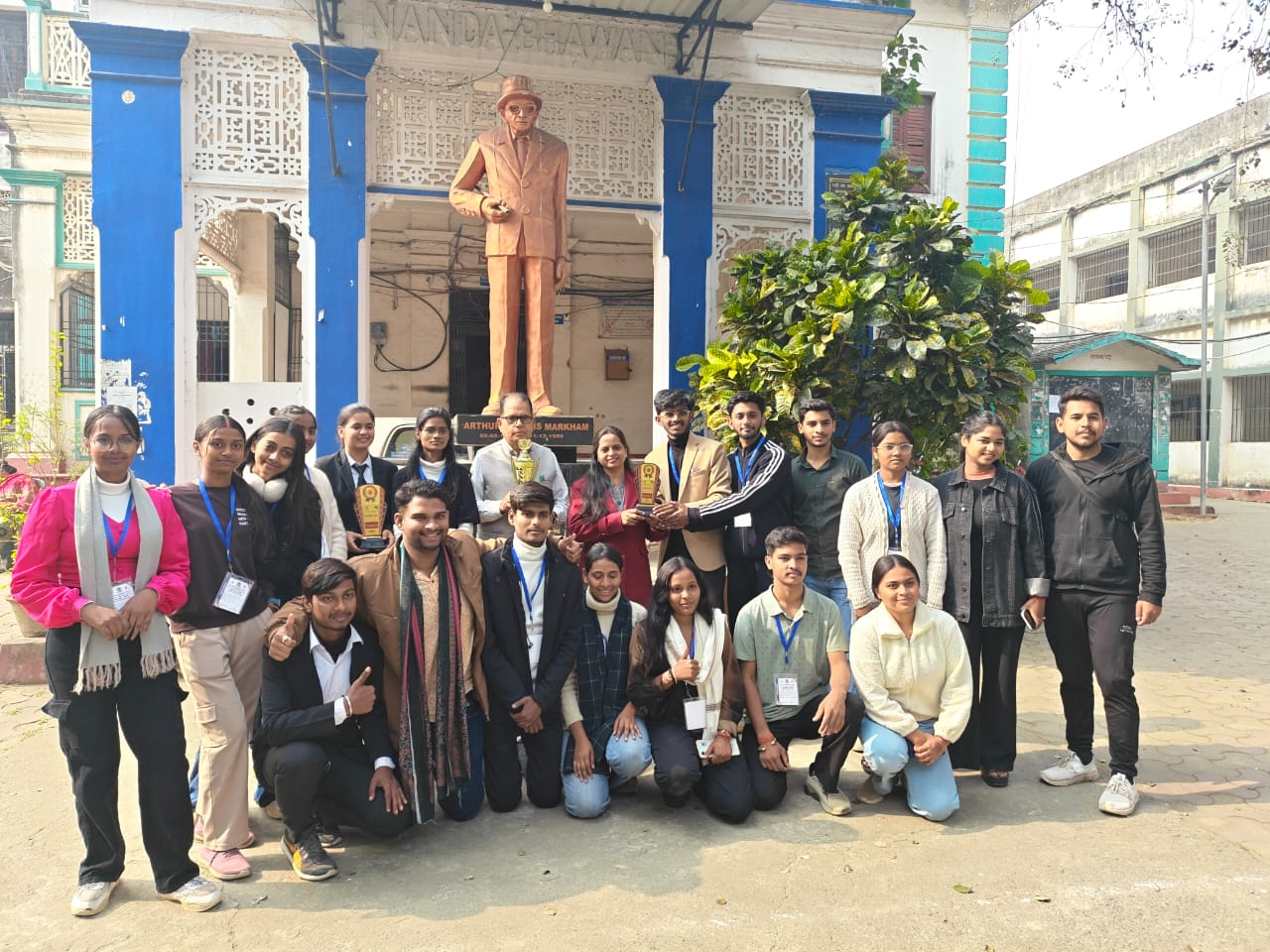 Markham College team returns after participating in the Youth Festival