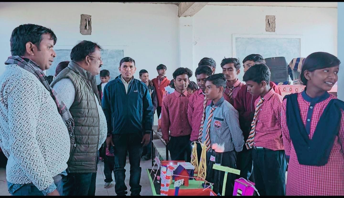 न्यू विद्या सागर हाई स्कूल की विज्ञान प्रदर्शनी में चमकी बच्चों की प्रतिभा 1 New Vidya Sagar High Schools Science Exhibition showcases childrens talent