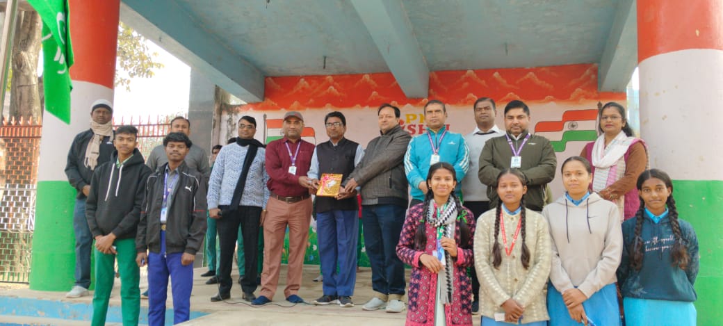 Subhash Chandra Thakur was honored on promotion to PM Shri 2 High School Kasmar